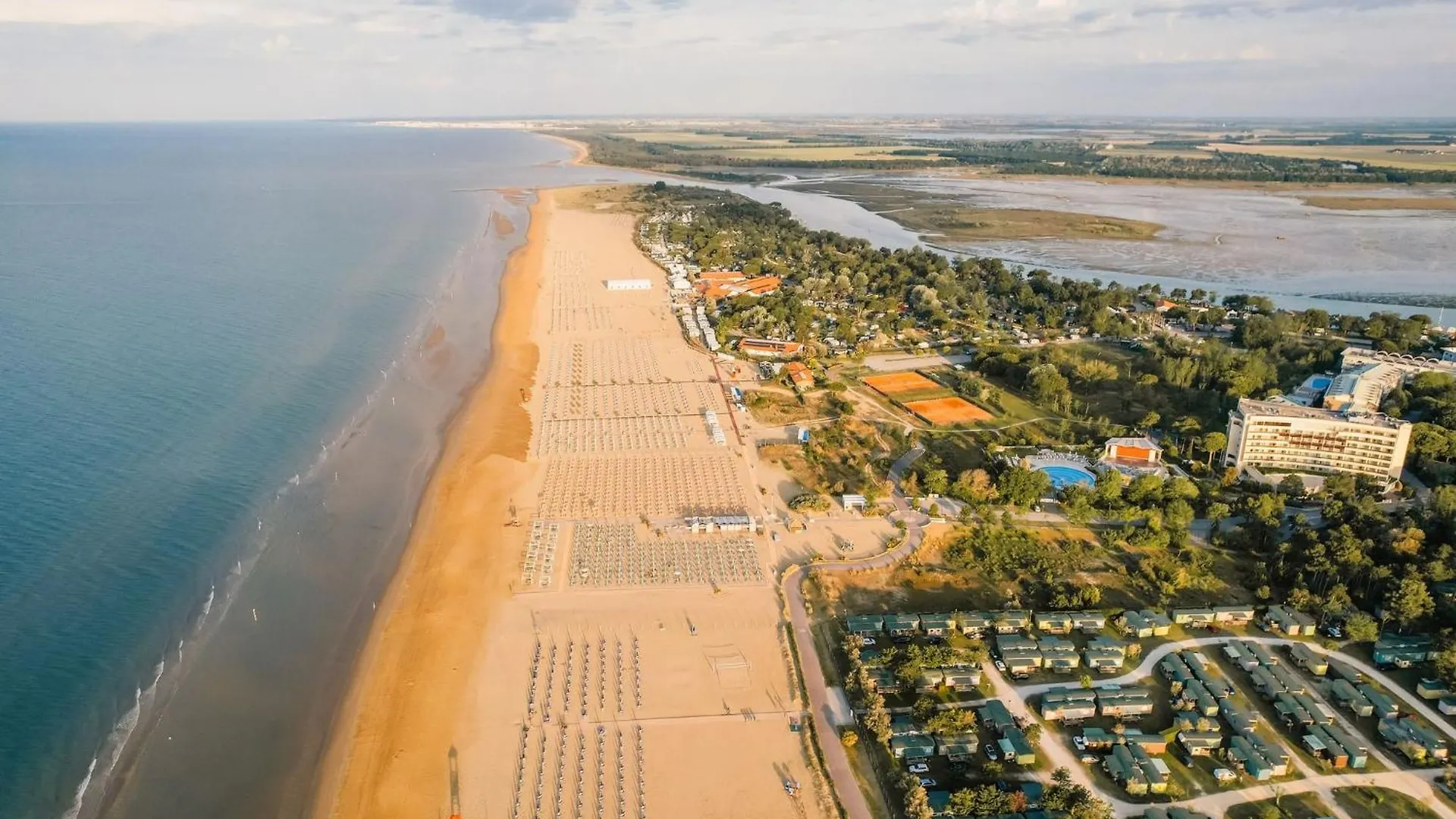 Sea-Front Studio In An Excellent Position Bibione Italy